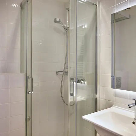 Hostel Link-3